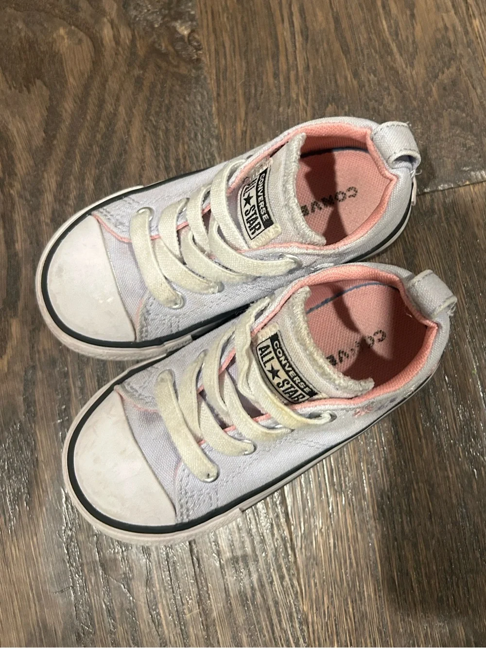 Converse Kids Lavender Sneakers with Floral Embroidery Toddler 7